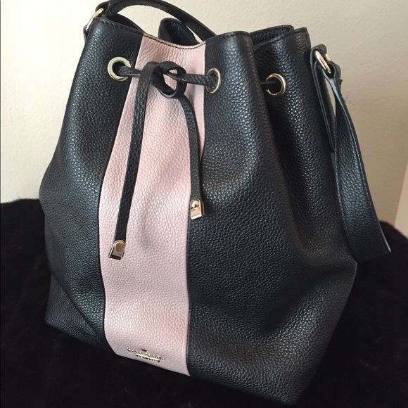 kate spade Handbags - Kate Spade Drawstring bucket bag pebbled Leather